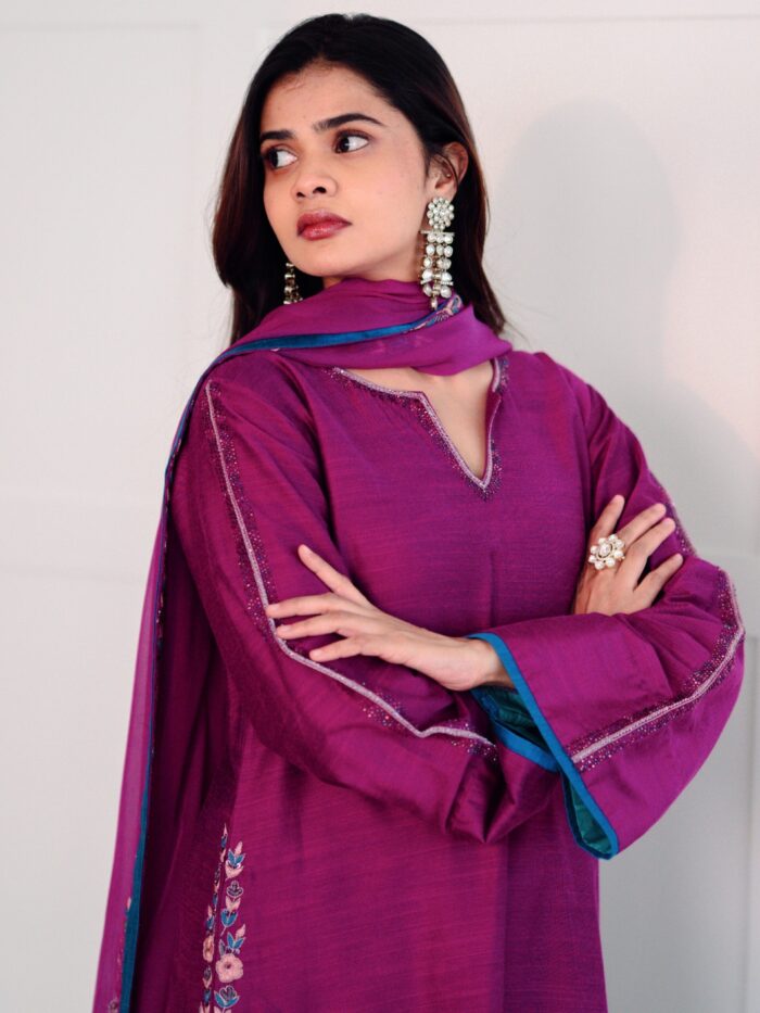 Fariha: jouful,lighthearted