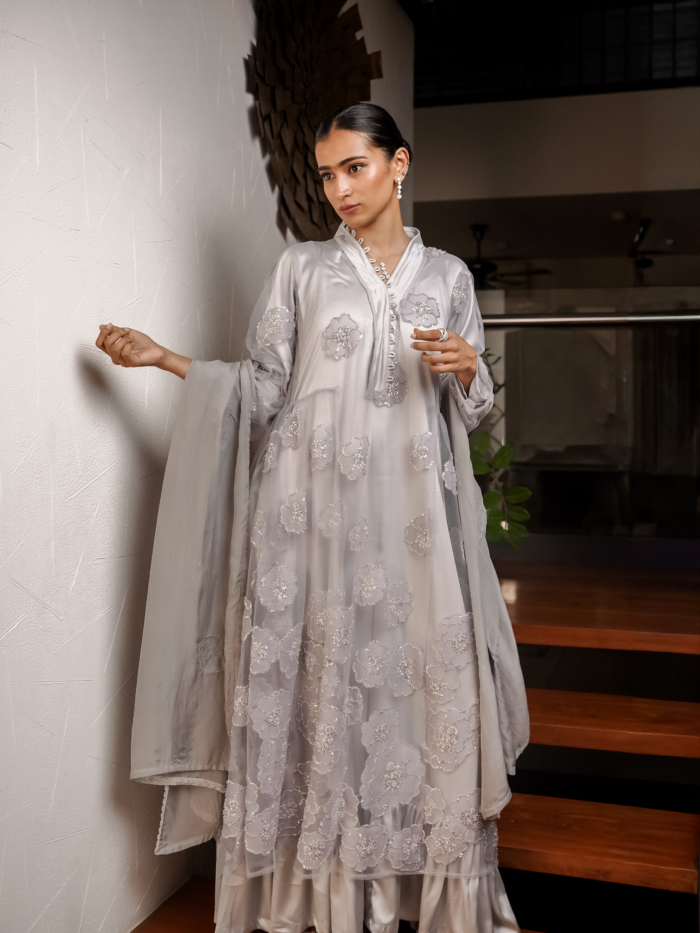 Silver Mist Hand Embroidered Festive Kurta Set by Fitishessentials